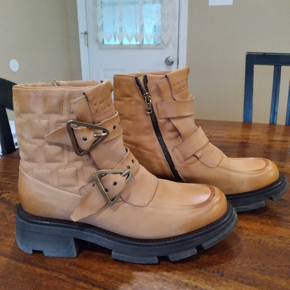SOLD SOLD SOLD